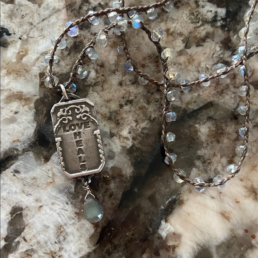 •SUNDANCE• love heals labradorite and sterling necklace - Picture 4 of 6